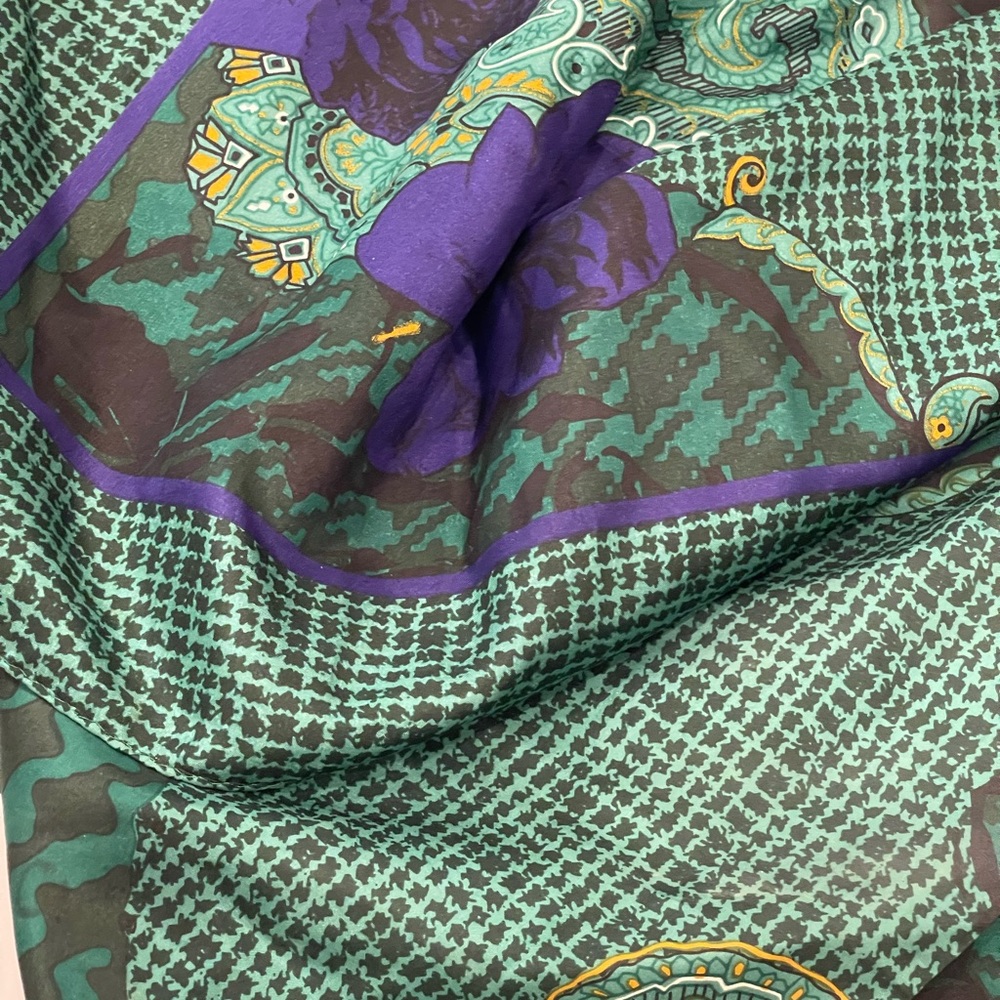 VINTAGE 80s Christian DIOR Scarf 100% Silk Echarpes Paisley Floral Scarf Korea - Picture 11 of 11